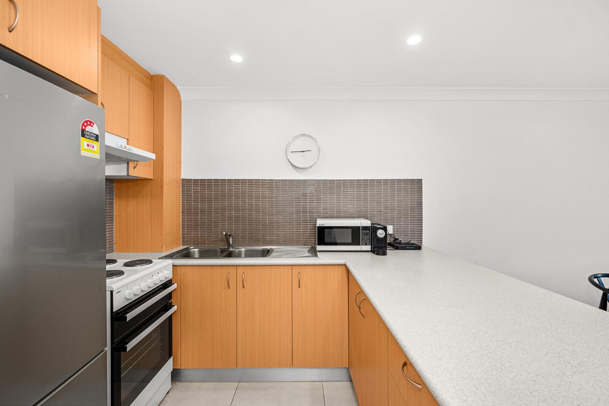 Surfers Paradise- Meters From The Beach! Гоулд Коуст Екстериор снимка