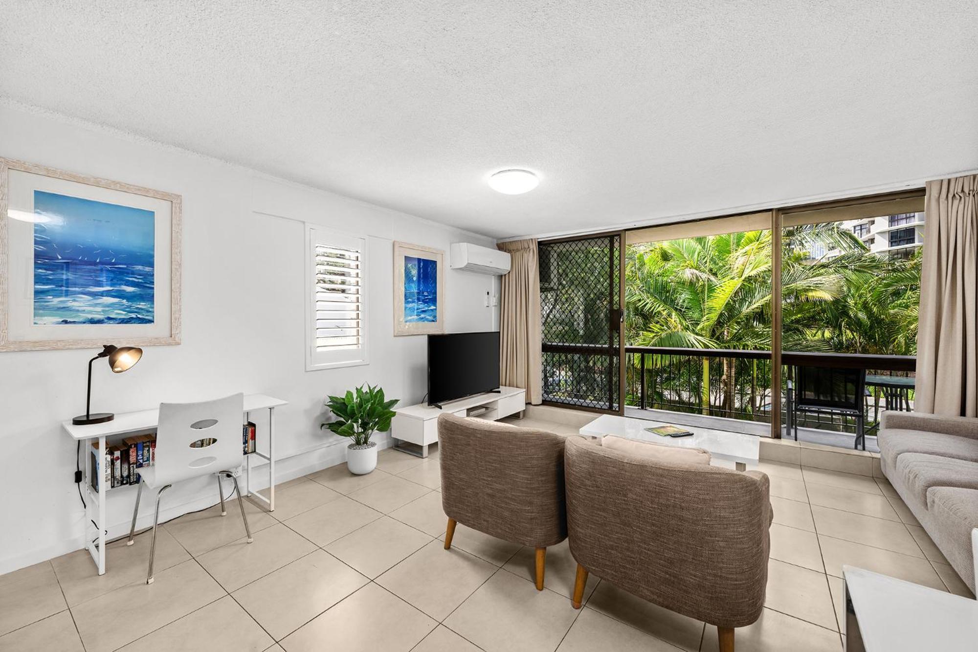 Surfers Paradise- Meters From The Beach! Гоулд Коуст Екстериор снимка